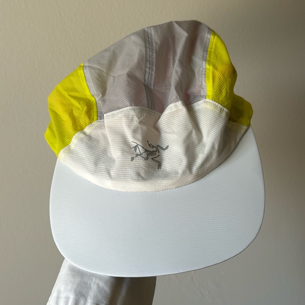 Arc’teryx S/M Euphoria Hat